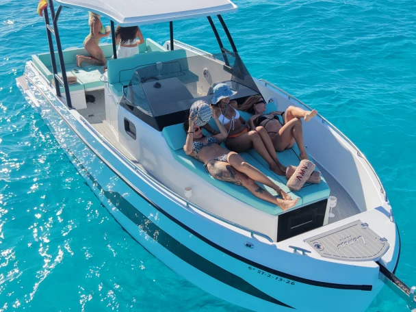 Bootverhuur Ibiza Town goedkoop kalon 29