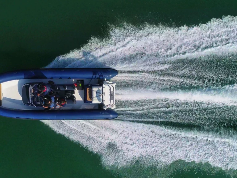 Huur een Ballistic Ballistic in Hamble-le-Rice