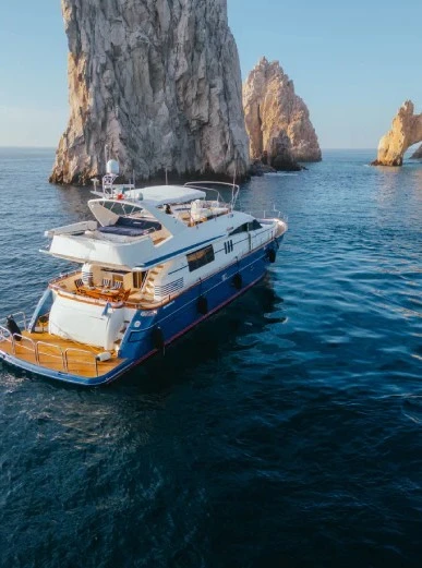 Bootverhuur Viking Yachts 85 Motor Yacht in Cabo San Lucas via SamBoat