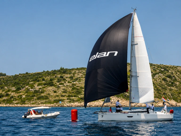 Verhuur Zeilboot in Betina - Elan E4