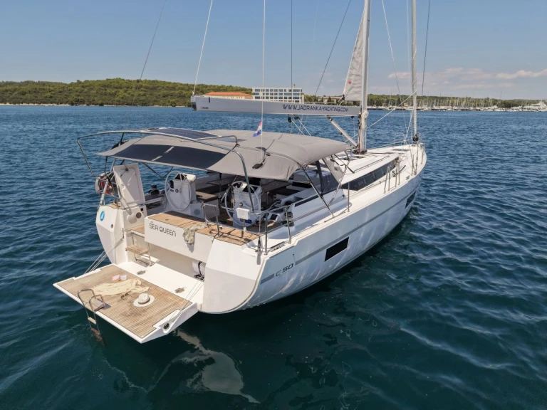 Zeilboot te huur in Pula voor de beste prijs