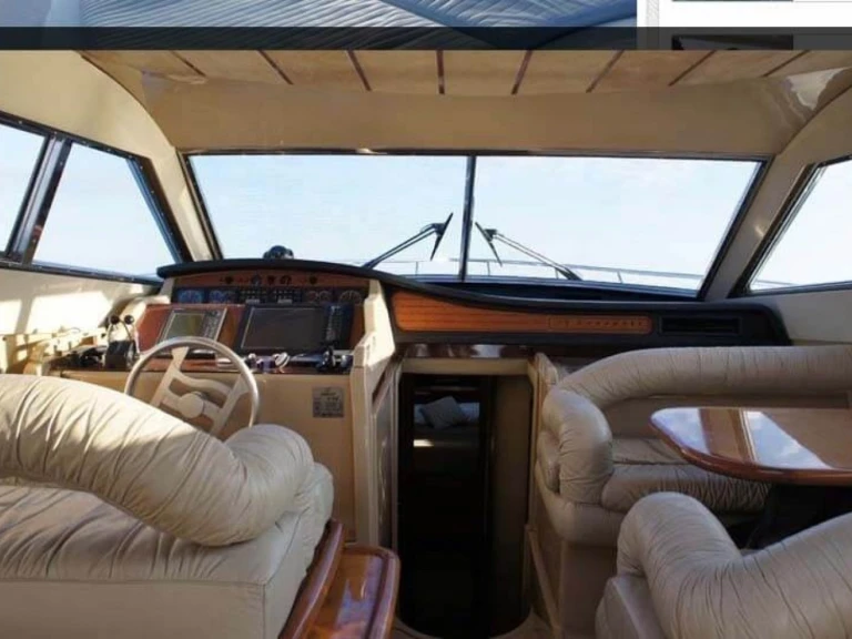 Bootverhuur Ferretti Ferretti 53 in Marseille via SamBoat