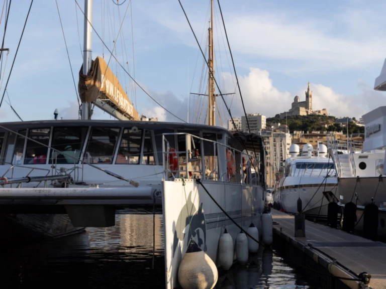 Catamaran te huur in Marseille voor de beste prijs