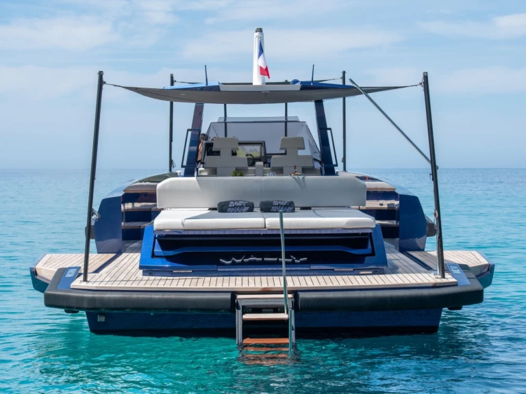 Verhuur Motorboot WALLY YACHTS met vaarbewijs