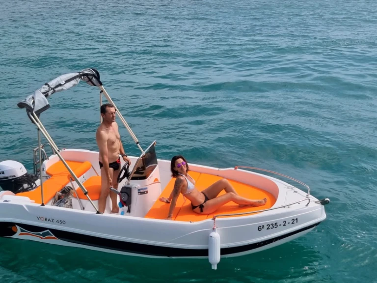 Motorboot te huur in Port de Estartit voor de beste prijs