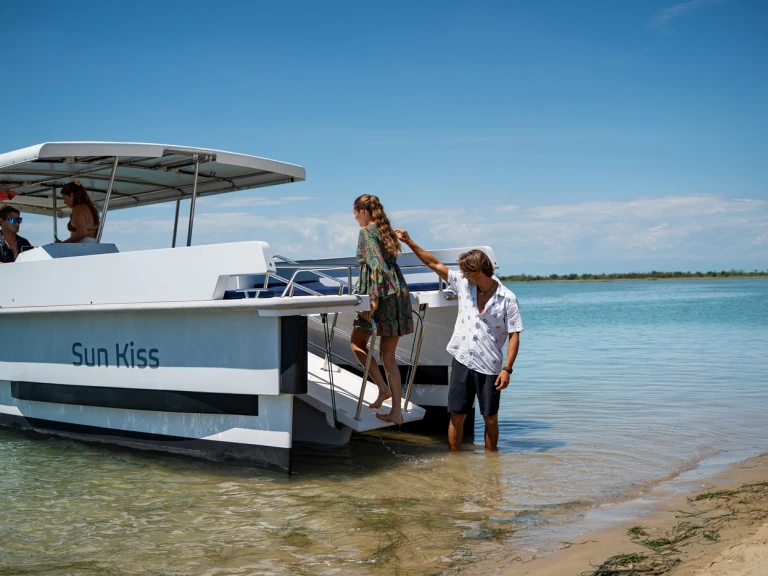 Verhuur Motorboot Lagoon met vaarbewijs