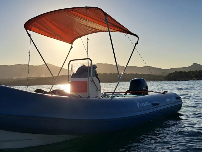 RIB te huur in Porto Rotondo voor de beste prijs