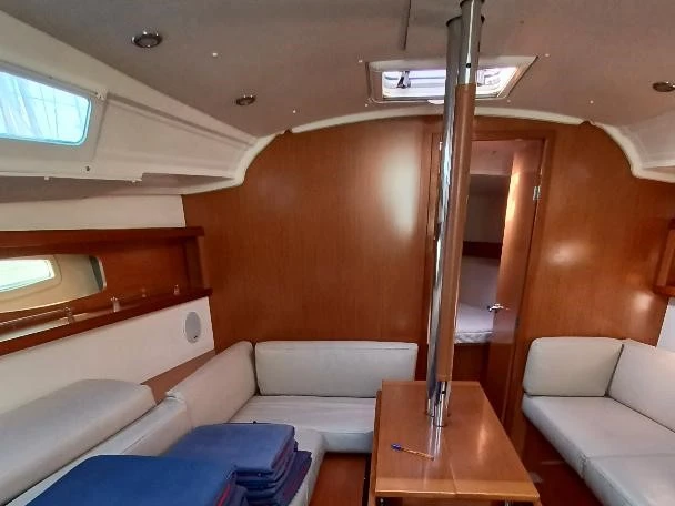 Bootverhuur Porto Ercole goedkoop Oceanis 37