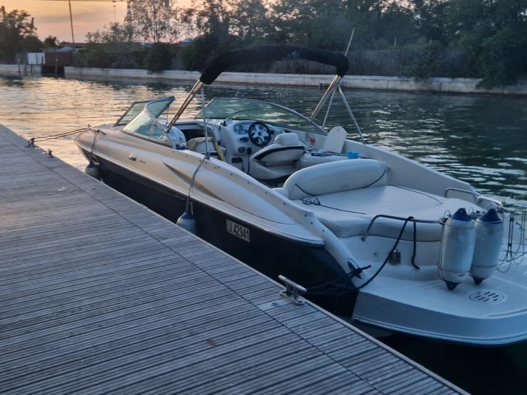 Jachthuur in San Giuliano - Venezia - Monterey 268SC via SamBoat