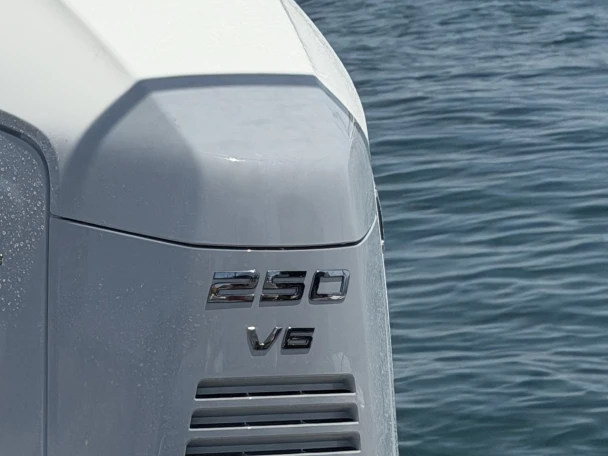 Huur een Lomac Turismo 7.0 in Marina de Portimão