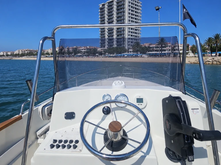 Jachthuur in Porto San Giorgio - Conero CONERO CIAO 540 via SamBoat