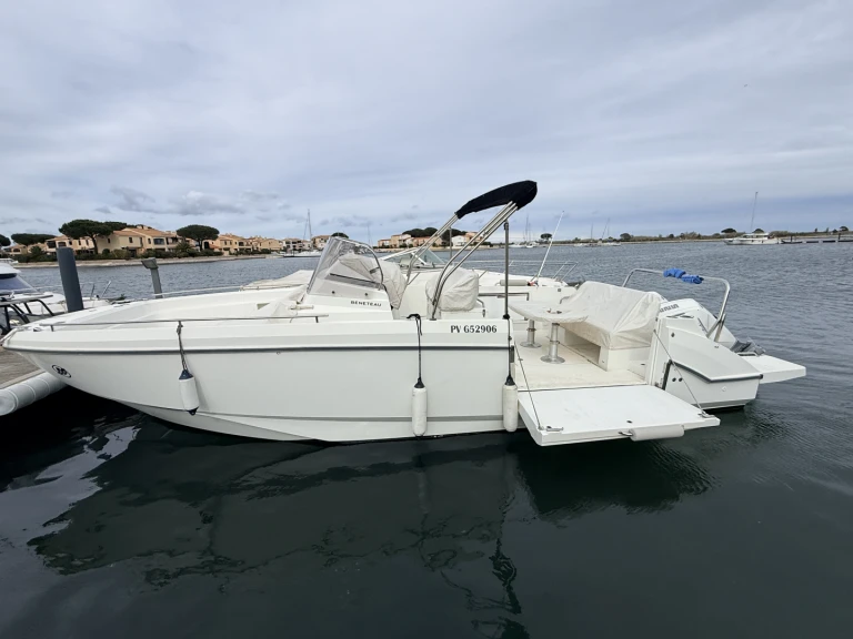 Huur Motorboot met of zonder schipper Bénéteau in Saint-Cyprien