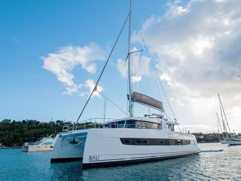Bootverhuur Bali Bavarian Bliss in Tortola via SamBoat