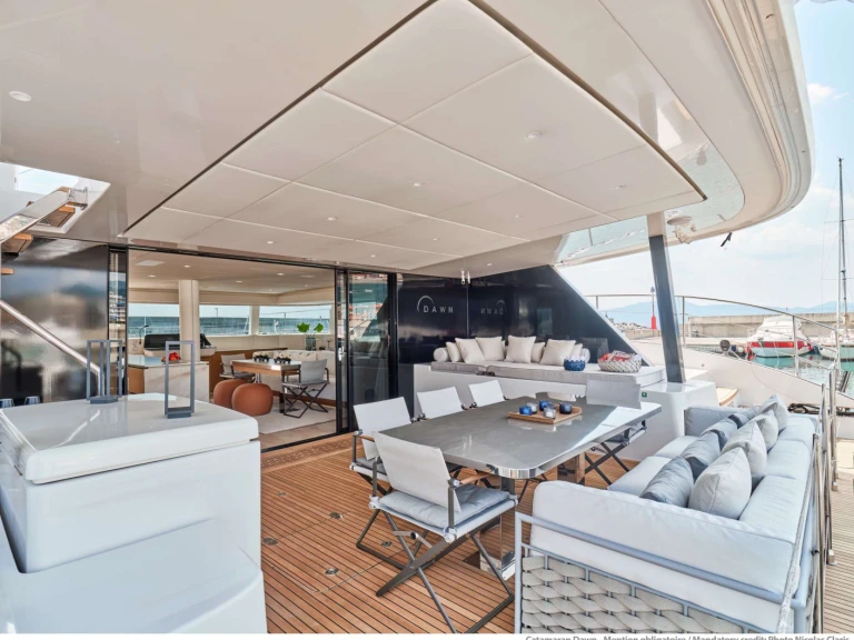 Huur een Sunreef DAWN in Balearen