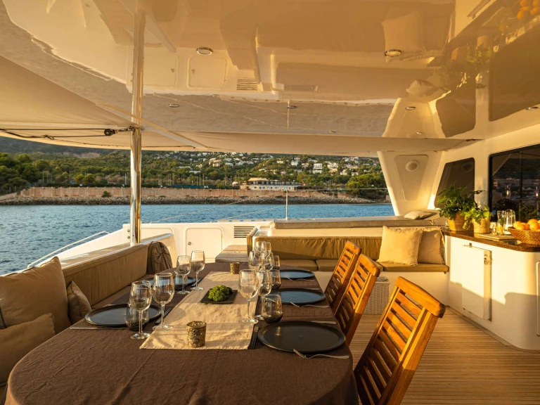 Bootverhuur Matrix Yachts KINGS RANSOM in Napels via SamBoat