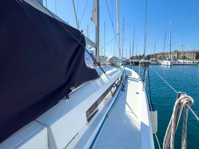 Jachthuur in Pula - Jeanneau Sun Odyssey 440 via SamBoat