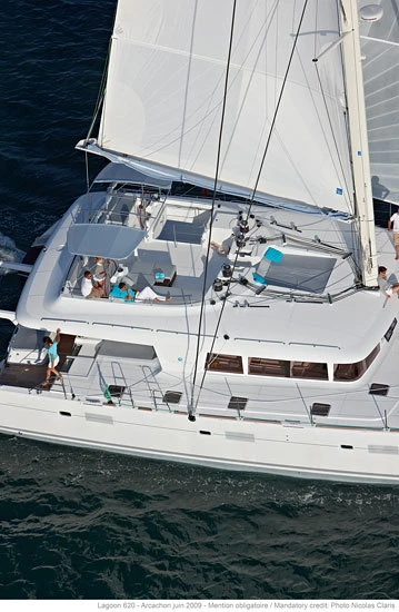 Verhuur Catamaran Lagoon met vaarbewijs