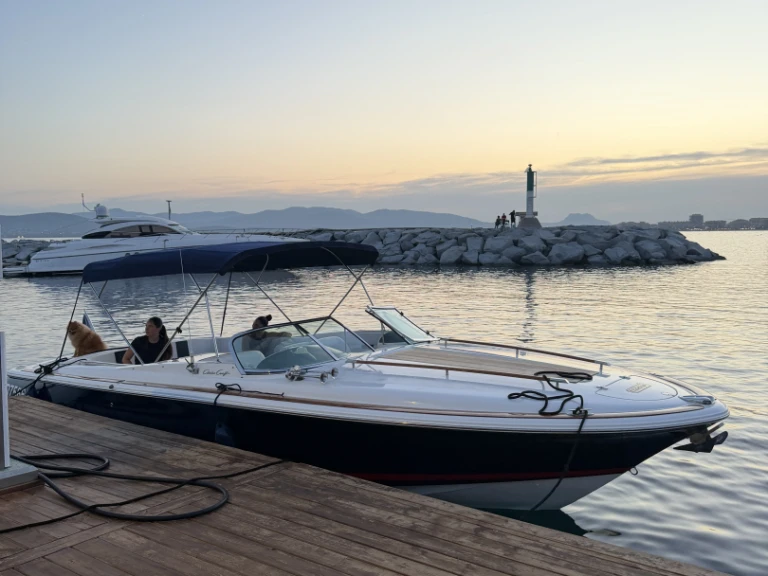 Verhuur Motorboot Chris Craft met vaarbewijs