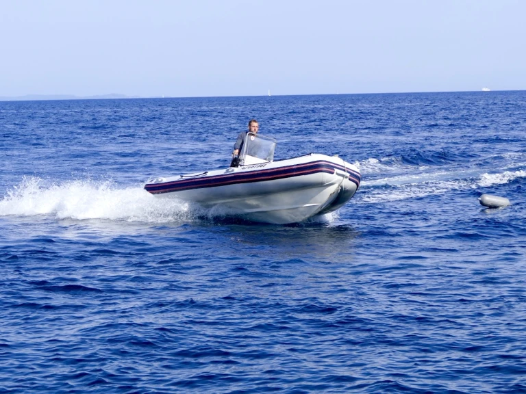 Bootverhuur sportis Mc4700 in Le Brusc via SamBoat