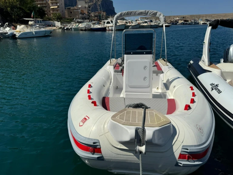 Huur RIB met of zonder schipper Marel in Palermo