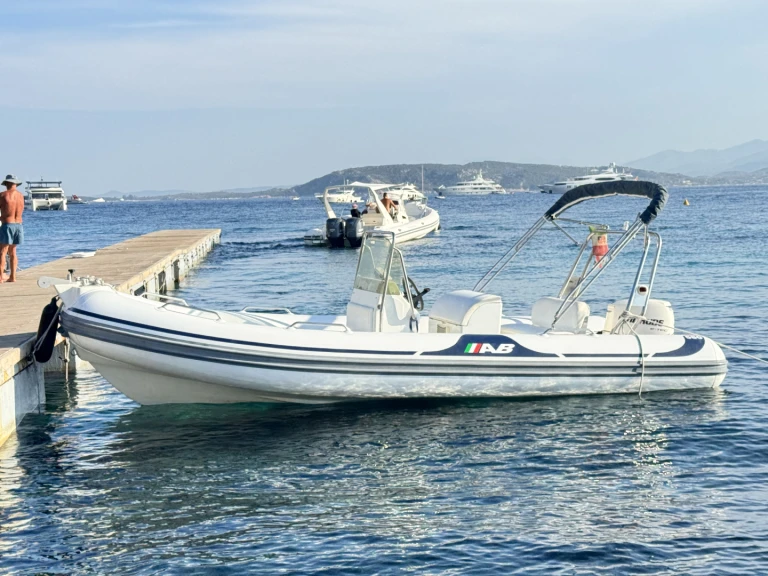 Bootverhuur Quicksilver Activ 595 Cruiser in Porto San Paolo via SamBoat