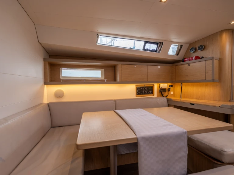 Verhuur Zeilboot Bénéteau met vaarbewijs