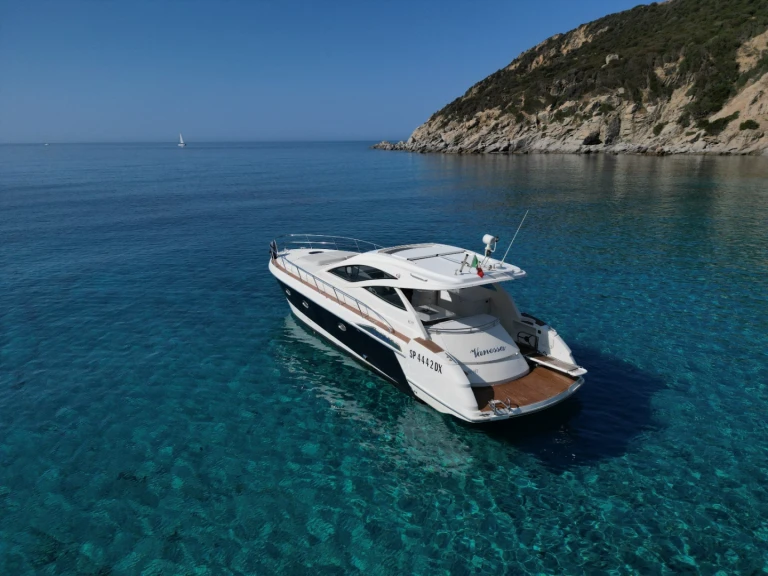 Bootverhuur Giorgi Ht46 in Villasimius via SamBoat