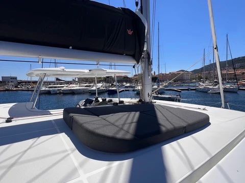 Lagoon Lagoon 42 te huur van particulier of professional in Ajaccio