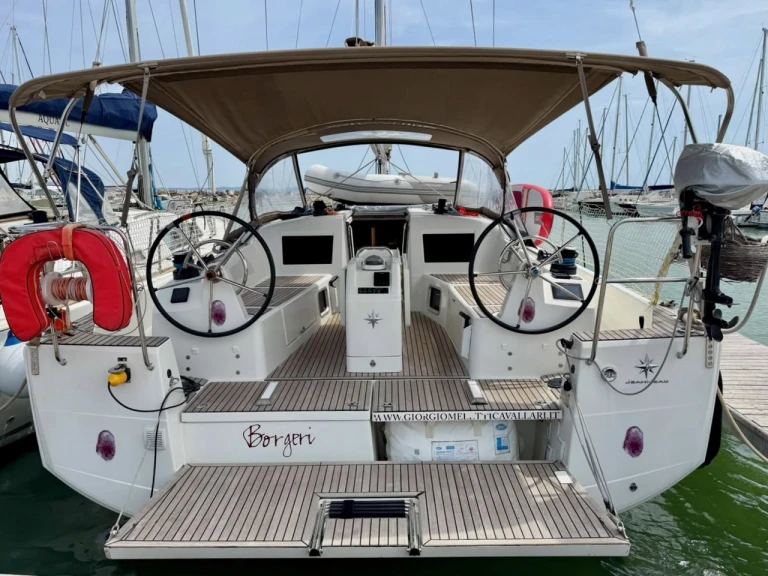 Zeilboot te huur in Cecina voor de beste prijs