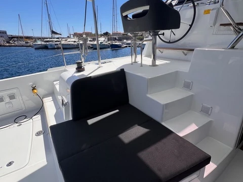 Verhuur Catamaran in Ajaccio - Lagoon Lagoon 42