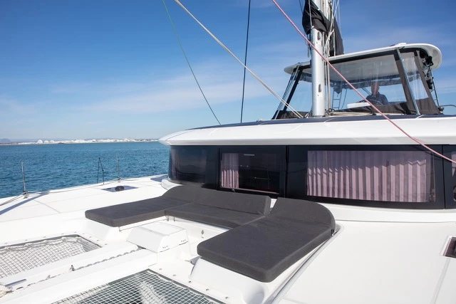 Verhuur Catamaran in Ajaccio - Lagoon Lagoon 46
