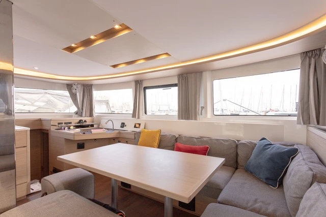 Huur Catamaran met of zonder schipper Lagoon in Ajaccio