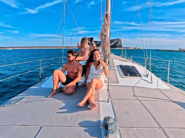 Verhuur Catamaran in Santa Pola - Lagoon Lagoon 37