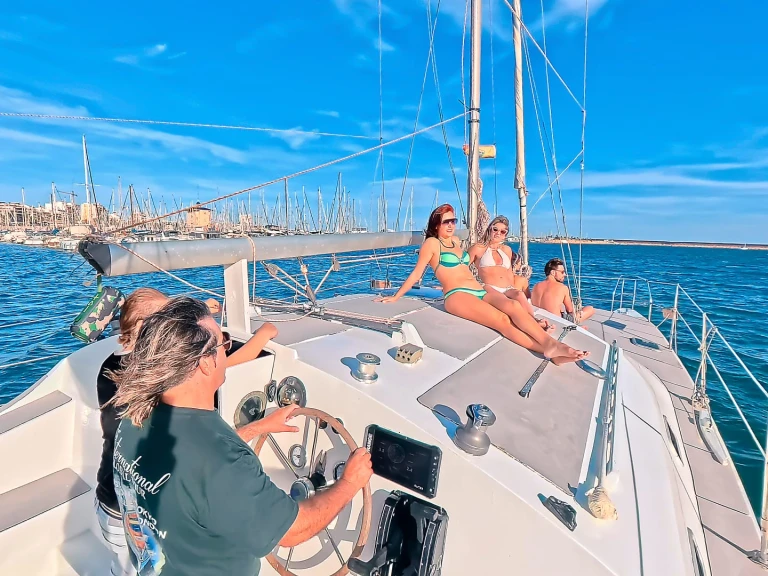 Bootverhuur Lagoon Lagoon 37 in Santa Pola via SamBoat