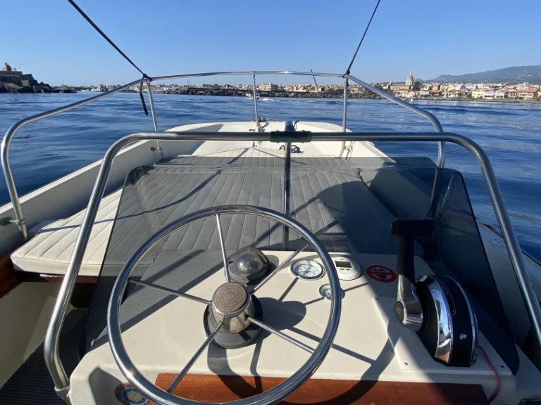 Motorboot te huur in Riposto voor de beste prijs