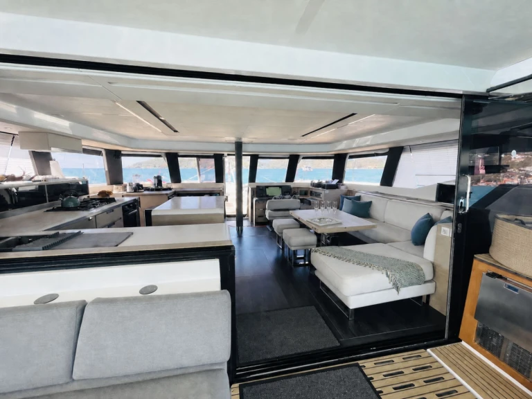 Verhuur Jacht Fountaine Pajot met vaarbewijs