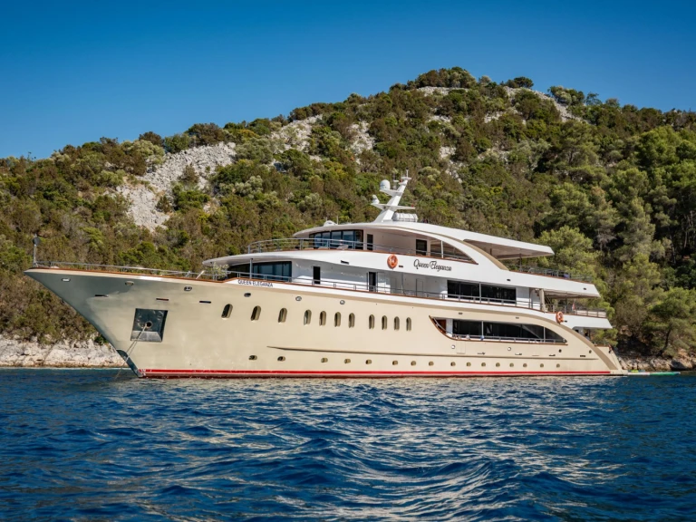 Huur een Custom Queen Eleganza in Kroatië