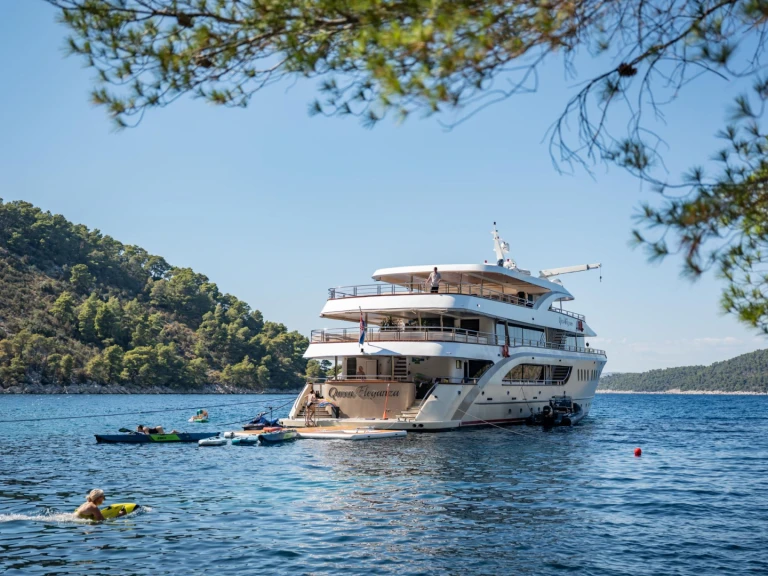 Verhuur Jacht in Kroatië - Custom Queen Eleganza