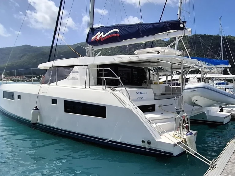 Catamaran te huur in Eden Island voor de beste prijs