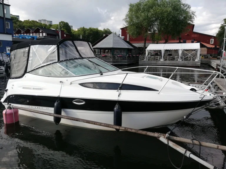 Verhuur Motorboot Bayliner met vaarbewijs