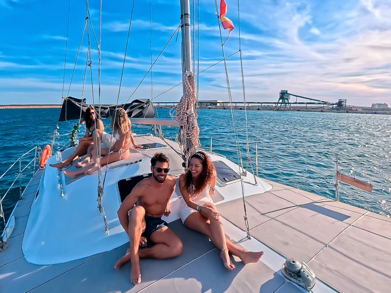 Catamaran te huur in Santa Pola voor de beste prijs