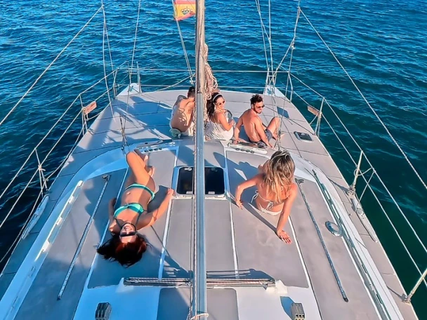 Verhuur Catamaran Lagoon met vaarbewijs