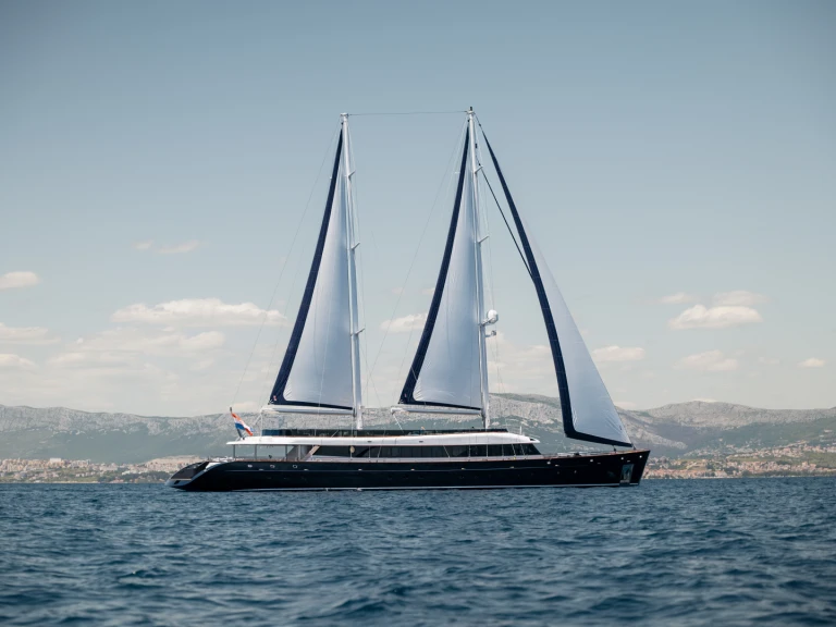 Bootverhuur  Luxury Sailing Yacht CA in Split via SamBoat
