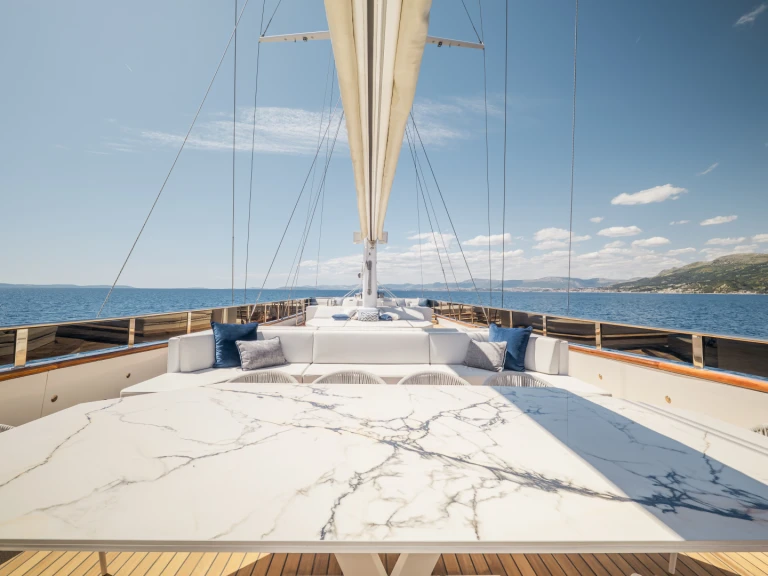Bootverhuur  Luxury Sailing Yacht CA in Split via SamBoat