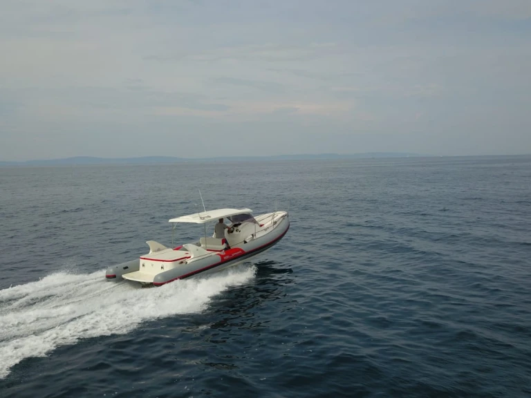 Bura-Boats Bura 9.5 te huur van particulier of professional in Split