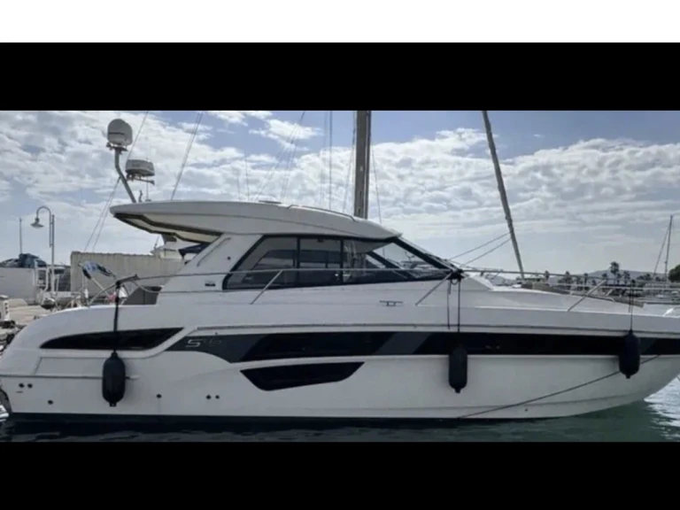Bootverhuur Fréjus goedkoop S45 ht