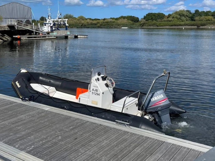 Bombard Explorer 550 SP te huur van particulier of professional in Rouen