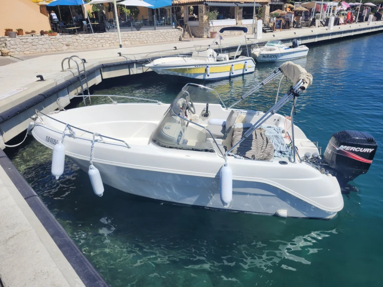 Quicksilver Activ 505 Open te huur van particulier of professional in L'Estaque