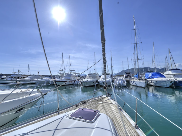 Bootverhuur Bavaria Bavaria 41 Cruiser in Lavagna via SamBoat