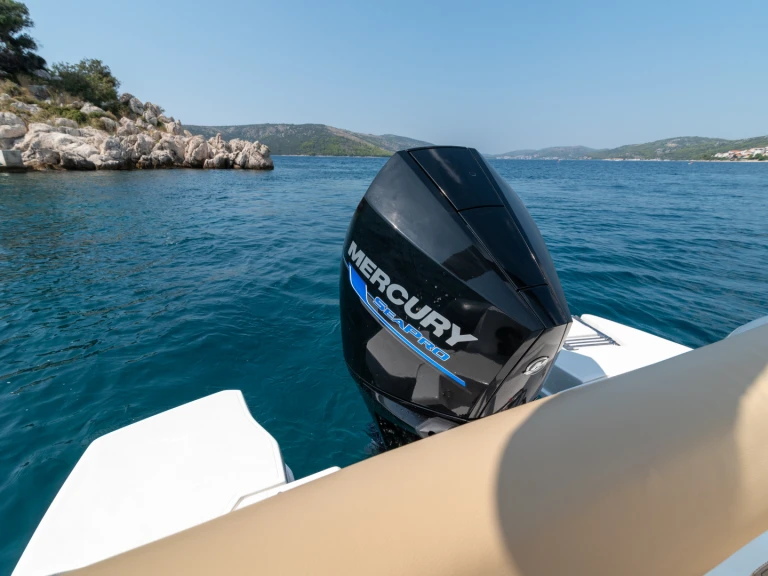RIB te huur in Trogir voor de beste prijs